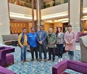 60sets 자동 리프팅 플랫폼 1 주문에 대한 계약을 체결한 방글라데시 고객