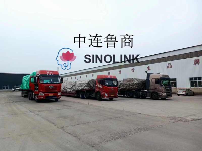 고객을 위해 트레일러 3개 상품 배송 Delivery three trailers' goods for clients